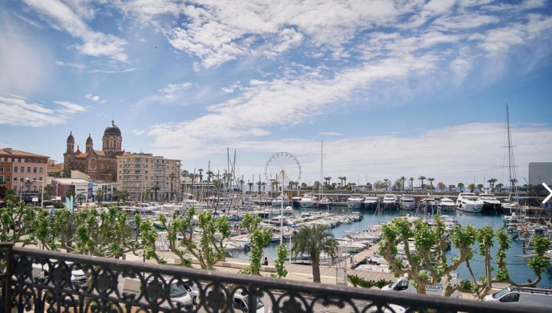 Hotel Du Vieux Port Saint-Raphaël Exteriör bild